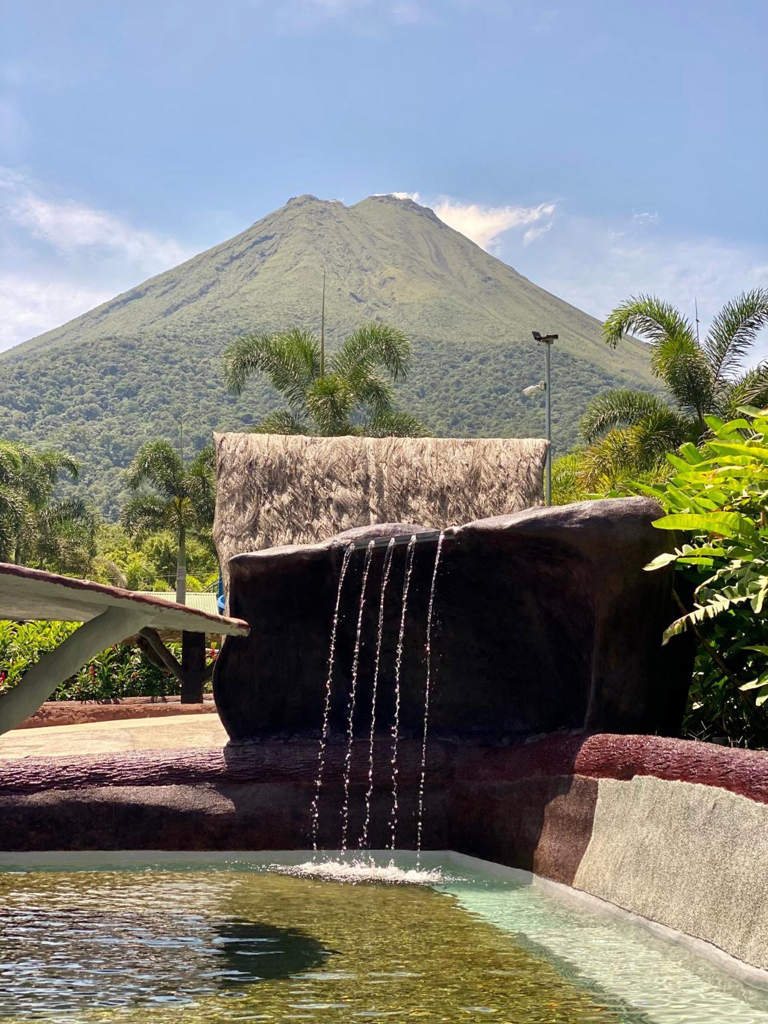 Отель Termales Del Arenal Ла Фортуна Экстерьер фото